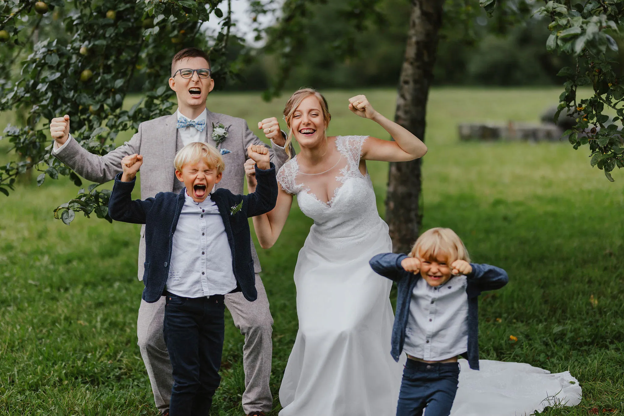Photographie du mariage de Jenifer et Benjamin à la Ferme du Banneway.