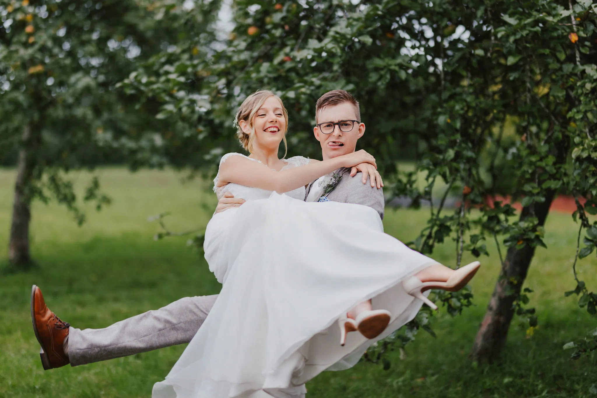 Photographie du mariage de Jenifer et Benjamin à la Ferme du Banneway.